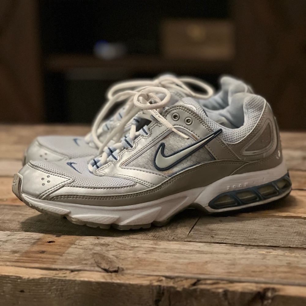 Nike Women’s Zoom Air Running Shoes Size 10